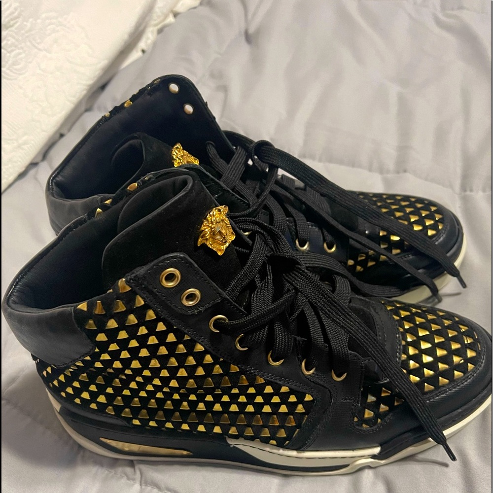 Versace sneakers unisex with studs super super beautiful